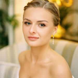 Bridal makeup en classic beauty