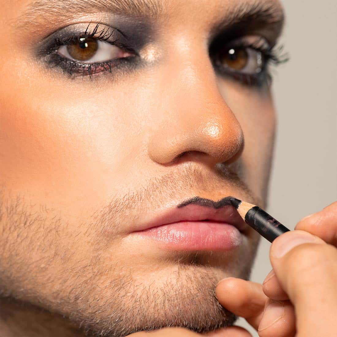 sectie Tientallen droogte Privé Workshop: Full Face Make Up voor Mannen -
